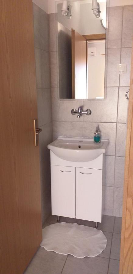 Apartament Relax In Crni Kal 2 Zewnętrze zdjęcie