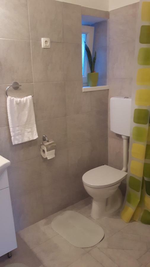 Apartament Relax In Crni Kal 2 Zewnętrze zdjęcie